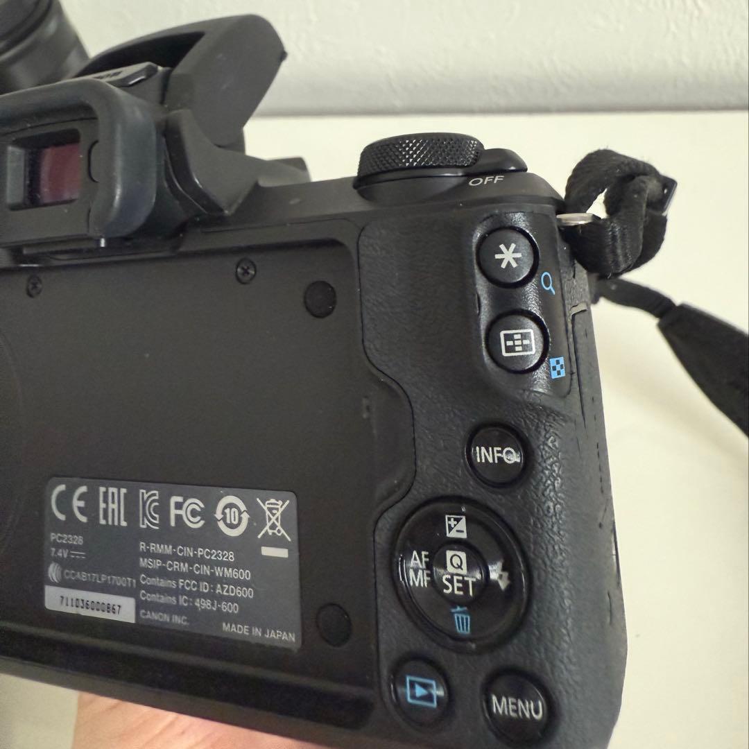 Canon Kiss M 本体・レンズ2つ・バッテリーセット