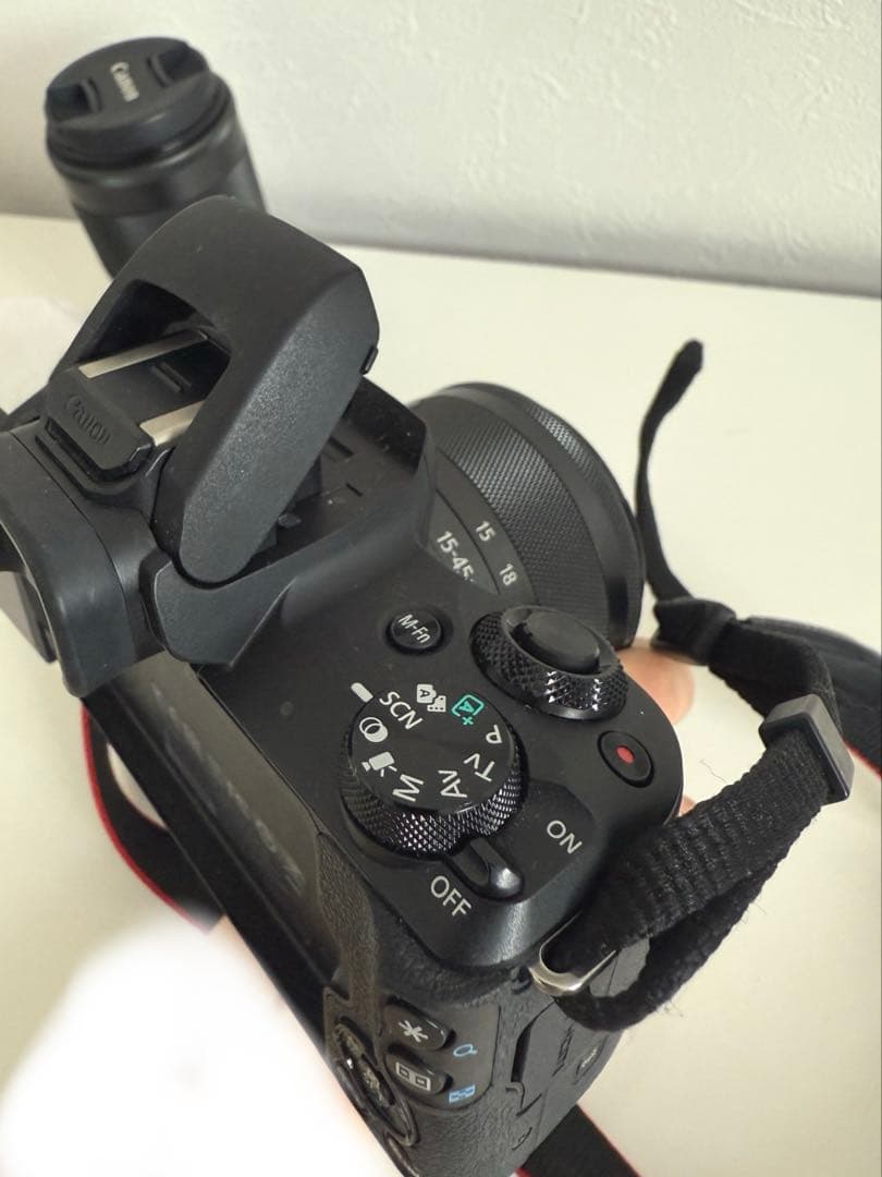 Canon Kiss M 本体・レンズ2つ・バッテリーセット