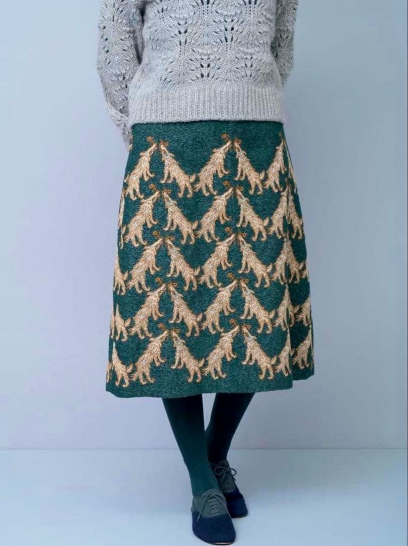 特別アイテム】ミナペルホネン ⚮̈﻿ wolf&flower セミフレアスカート