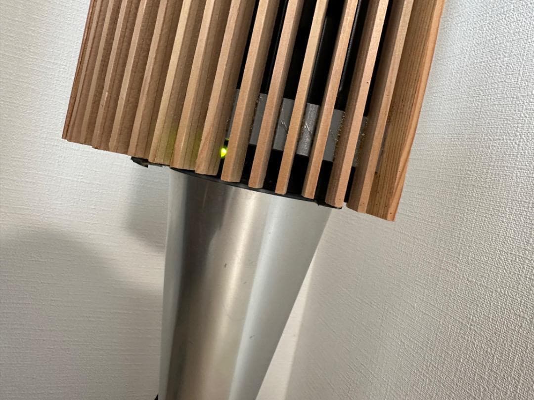 Bang & Olufsen 8000用の木製カバーです