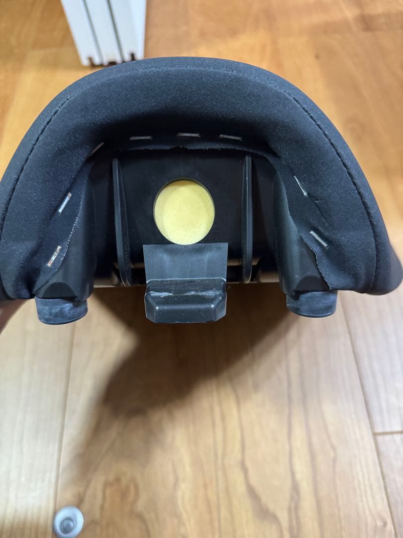 TRACER9GT+ 21～24用シート アンコ抜き加工、低反発 - パーツ公式 ストア