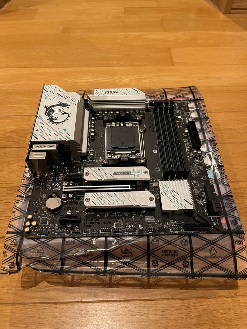 RTX 4070 SUPER + B650M GAMING PLUS WIFI他