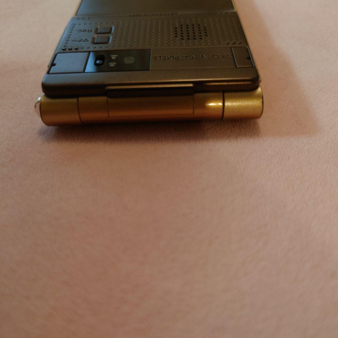 美品 W55T au ゴールド