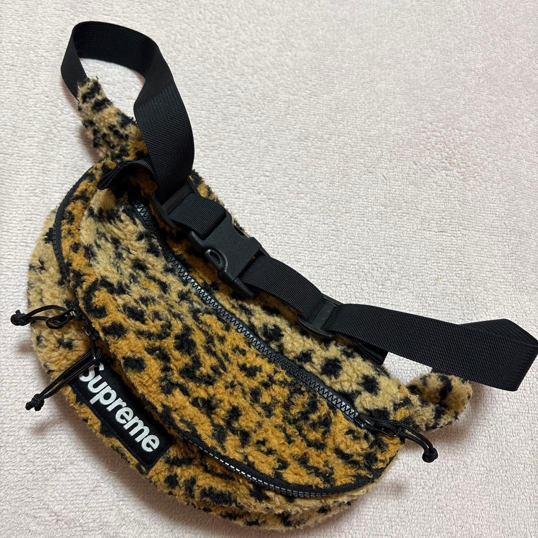Supreme ヒョウ柄 ボディバッグ - メルカリ