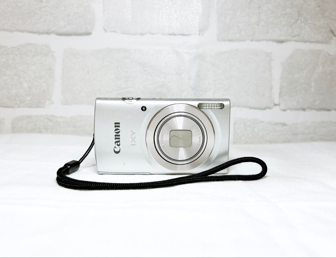 キャノン Canon IXY 200 シルバー　コンパクトデジタルカメラ