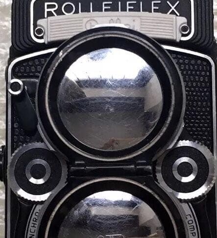 ローライ 二眼 2.8F（黑文字盤）/3.5F（黑文字盤）用 皮を飾ります