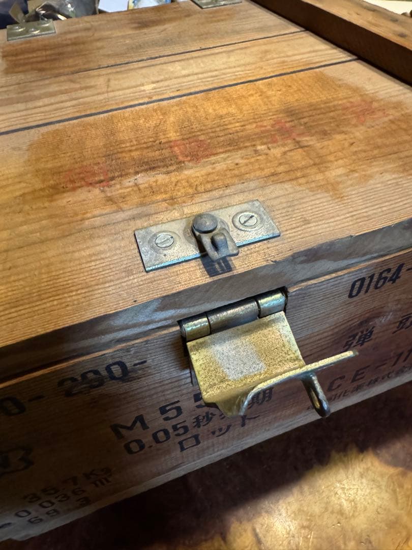 弾薬箱 ビンテージ 自衛隊？ コレクションとして 弾薬箱 ビンテージ