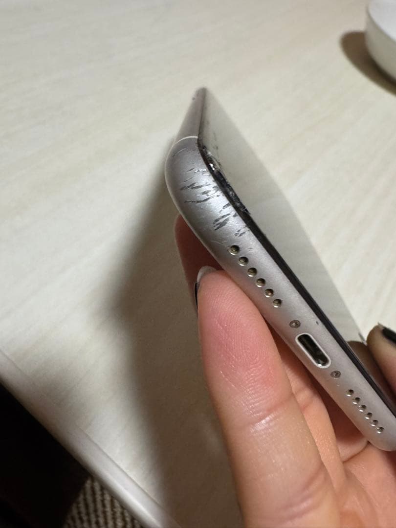 Apple iPhone XR ホワイト 本体