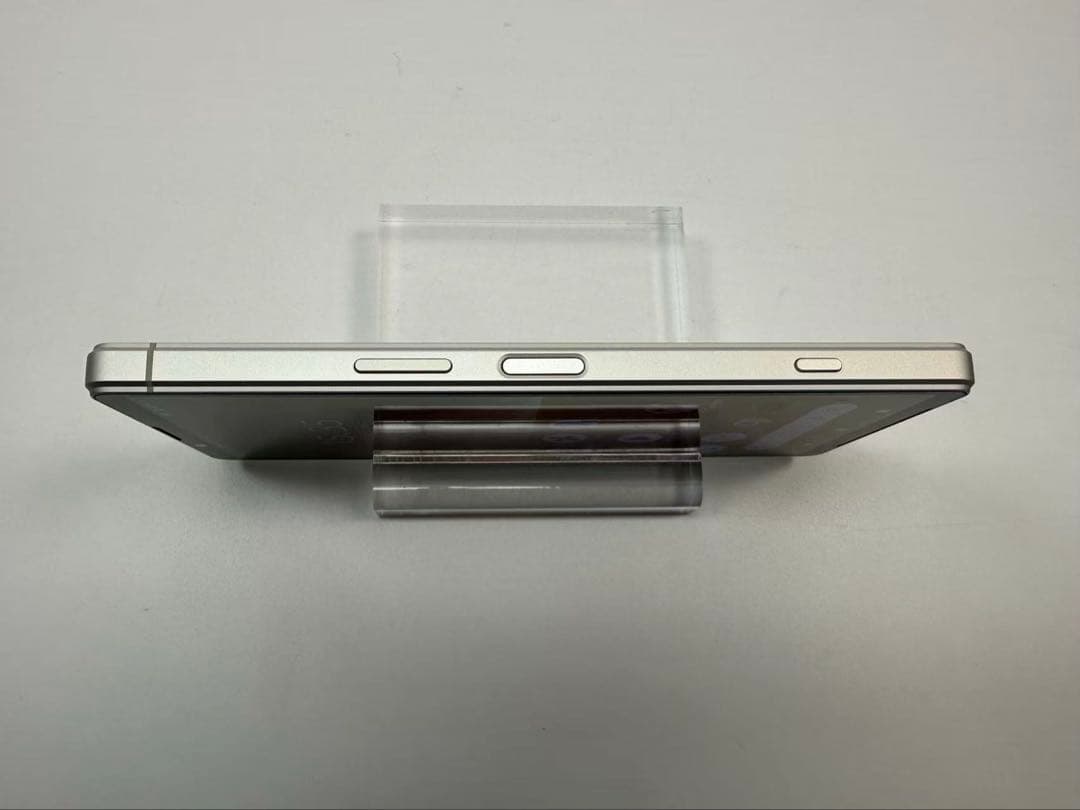 美品 SONY Xperia 5 V docomo シルバー 画面不良なし