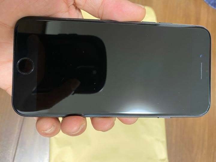 iPhone7 128G SIMフリー Apple iPhone 7 128GB SIMフリー [ジェットブラック] 価格比較 - 価格.com