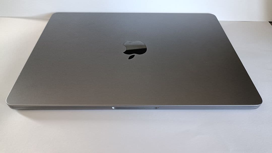 【極美品】MacBook Air M3 13インチ