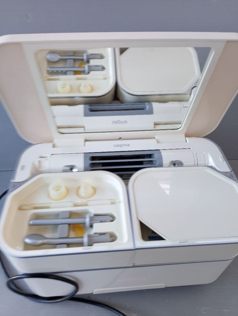 サキナ sagina ビジュー 美顔器 ホワイト(あ14)