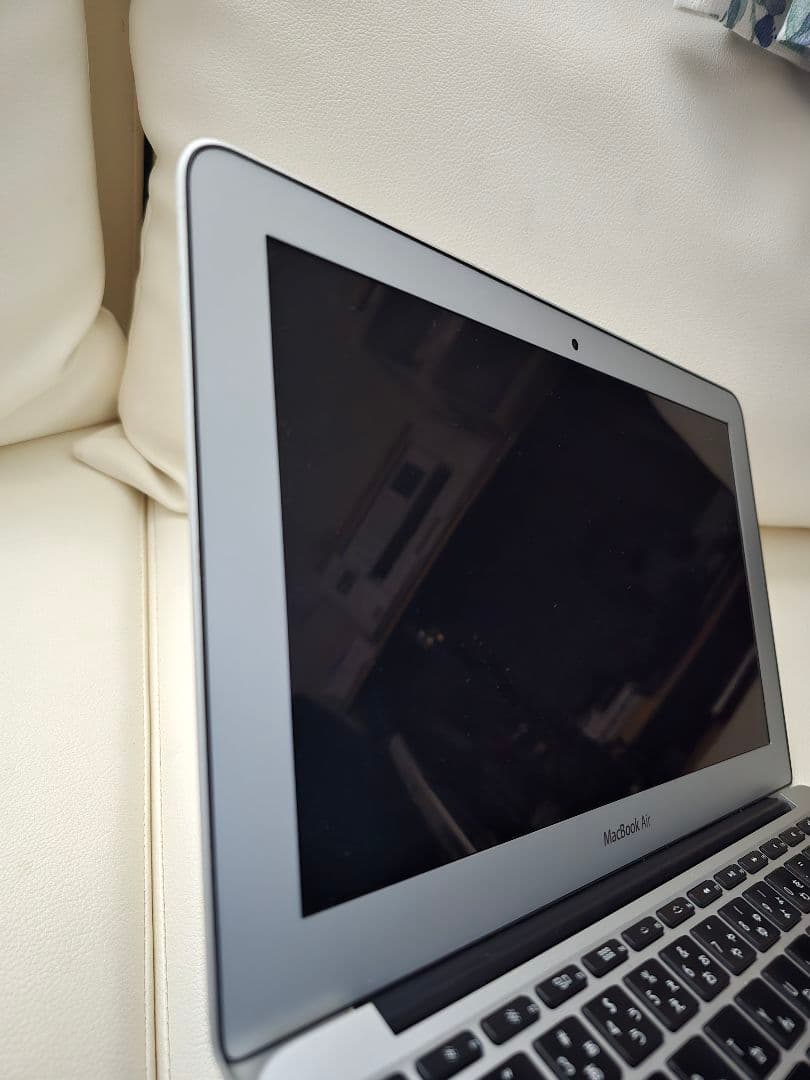 MacBook Air 11インチ Early 2015