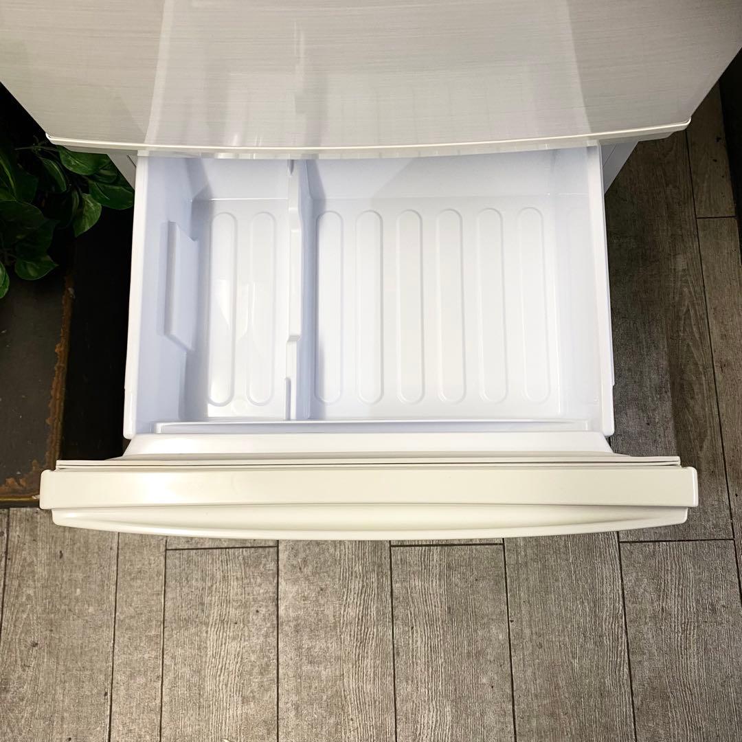 どっちも付け替えドアだから引越しでも連れてける♪2ドア冷凍冷蔵庫137L