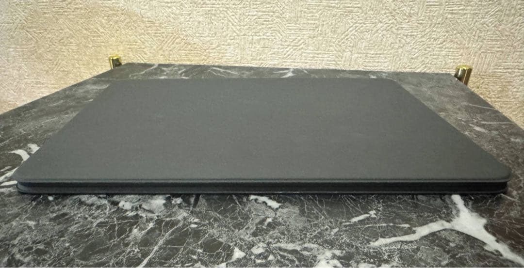 iPad Magic Keyboard モデルA2261 MXQT2J/A