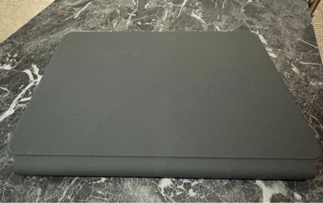 iPad Magic Keyboard モデルA2261 MXQT2J/A