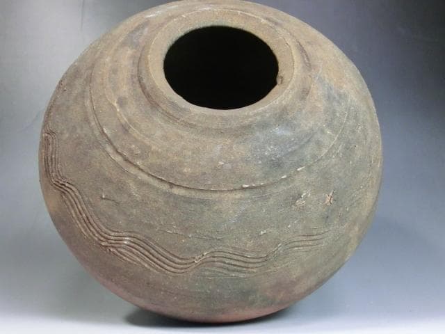 壷□古備前「堂」素焼き 箆目 古い花瓶花器 丸古壺 時代物 骨董
