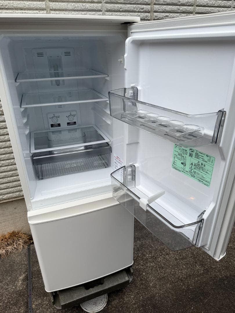 美品 三菱 ノンフロン冷凍冷蔵庫 MR-P15H-W 2023年製