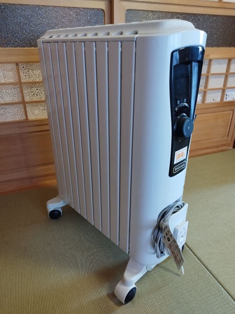 美品デロンギ オイルヒーター RHJ65L0915 数回使用