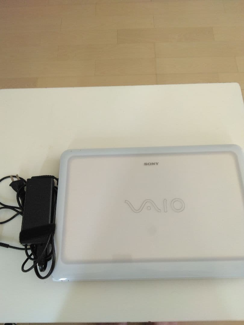 Sony VAIO ホワイト 15.4インチ ノートPC