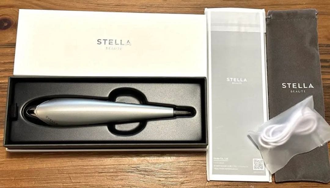 STELLA シルバー美顔器 USBケーブル付き - メルカリ