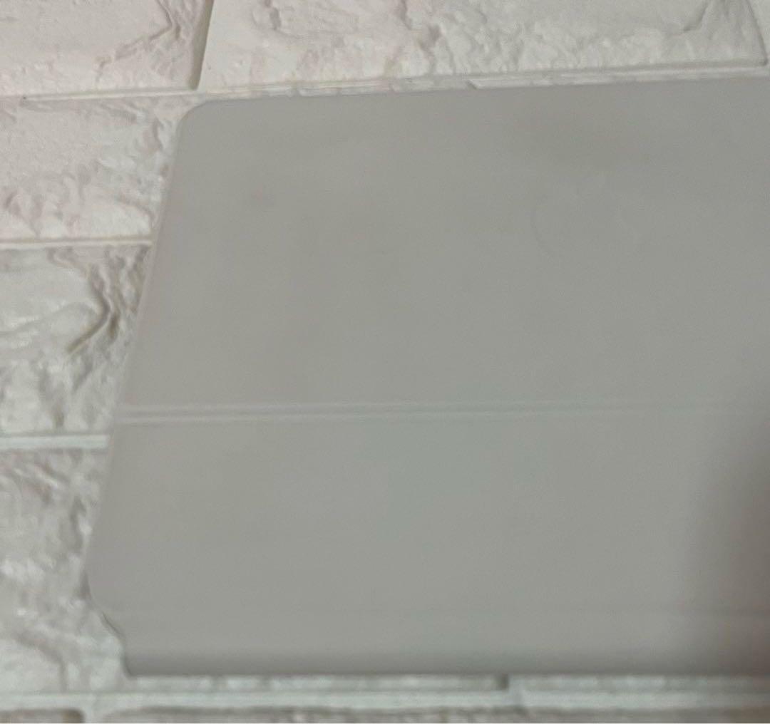 Magic Keyboard iPad Pro 11インチ 純正品　ホワイト