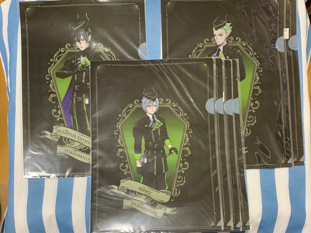 ディアソムニア寮 約150点 シルバー多め まとめ売り ツイステ