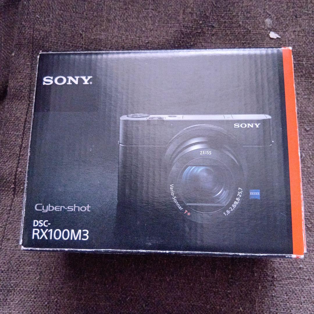 SONY Cyber-shot DSC-RX100M3 本体と付属品