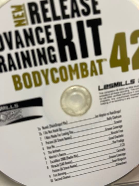 レズミルズ【BODYCOMBAT42】CD DVD レア版