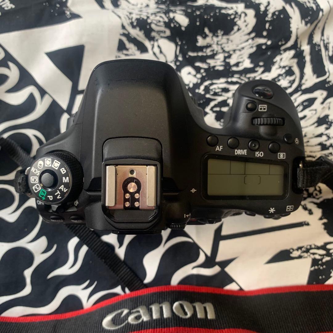 EOS 80D ボディのみ