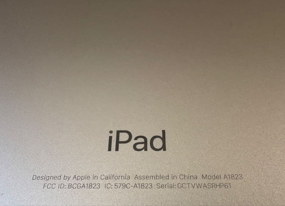 Apple iPad ゴールド