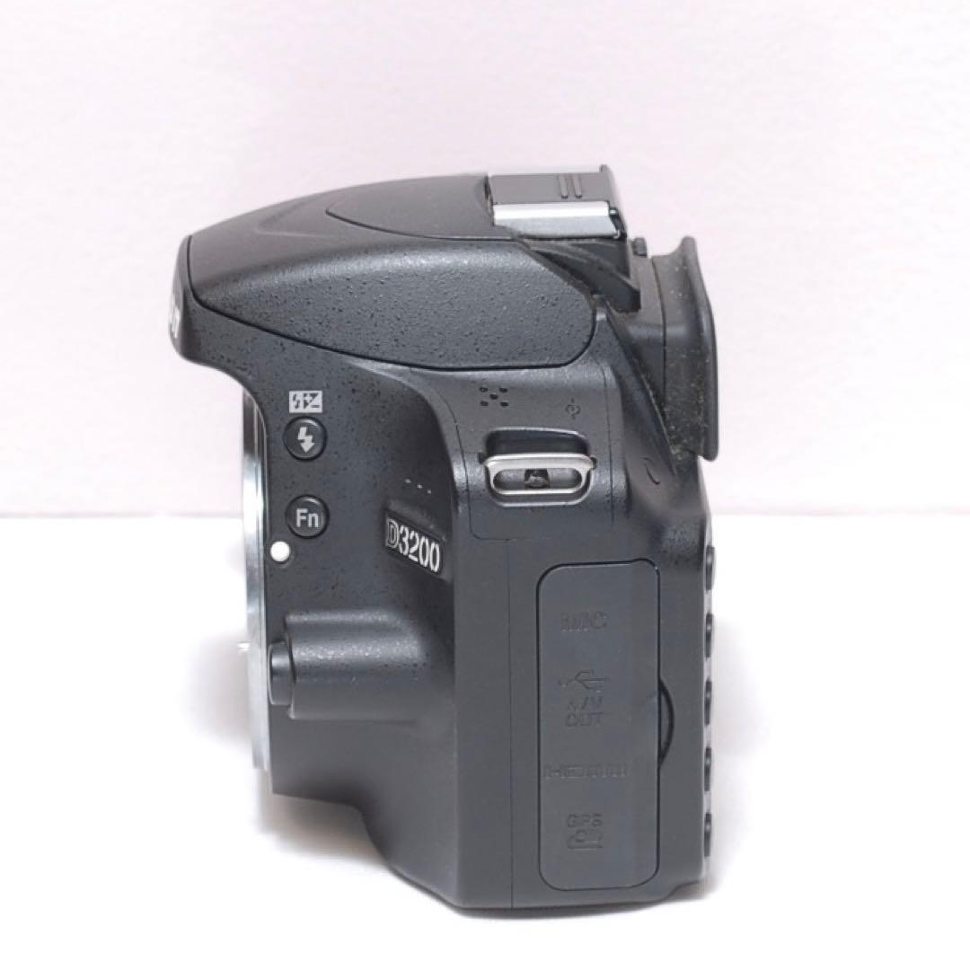 ✨一眼レフデビューに✨Nikon D3200✨シングルレンズキット✨軽量モデル