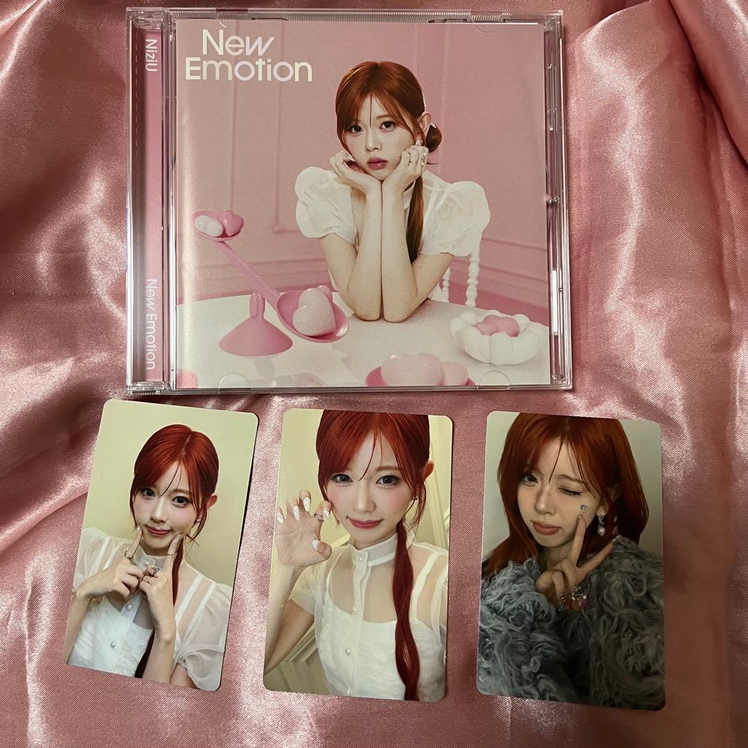 NiziU New Emotion WithU盤 リク - メルカリ