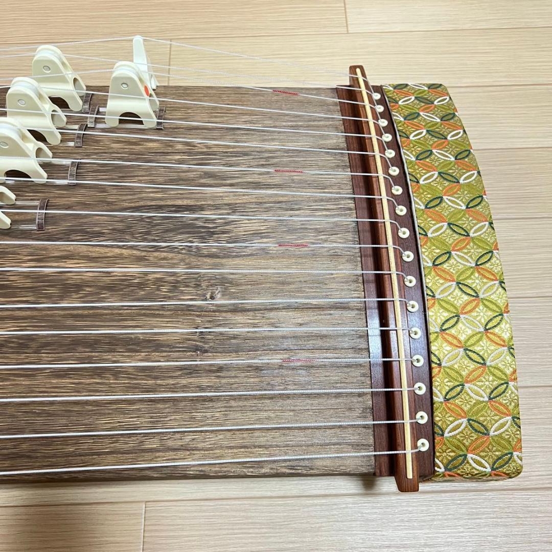 コムニクス 和琴 短琴 17弦 CW-130 現代琴 ミニ琴 COMNICS 箏 - メルカリ