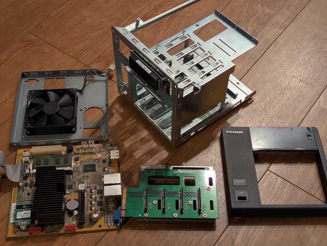 QNAP TS-439 Pro II+ 鍵付きHDD付き