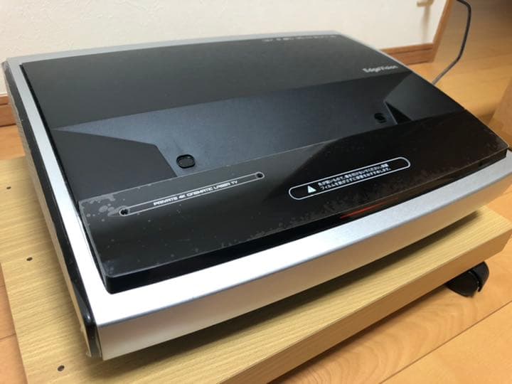 EDGENITY / Edge Vision 超短焦点4Kプロジェクター 映像は、新しい時代へ。超短焦点4KレーザープロジェクターEdge Vision