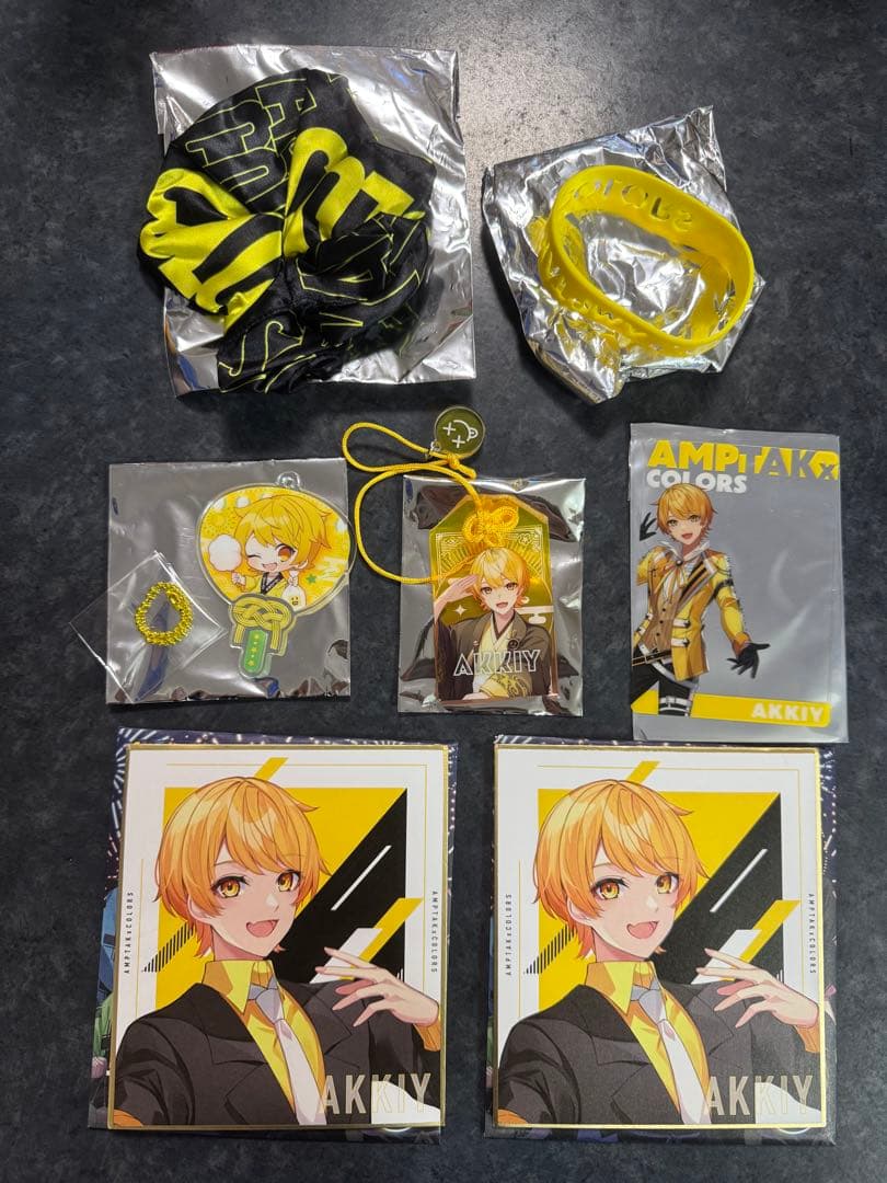 あっきぃ グッズまとめ売り - メルカリ