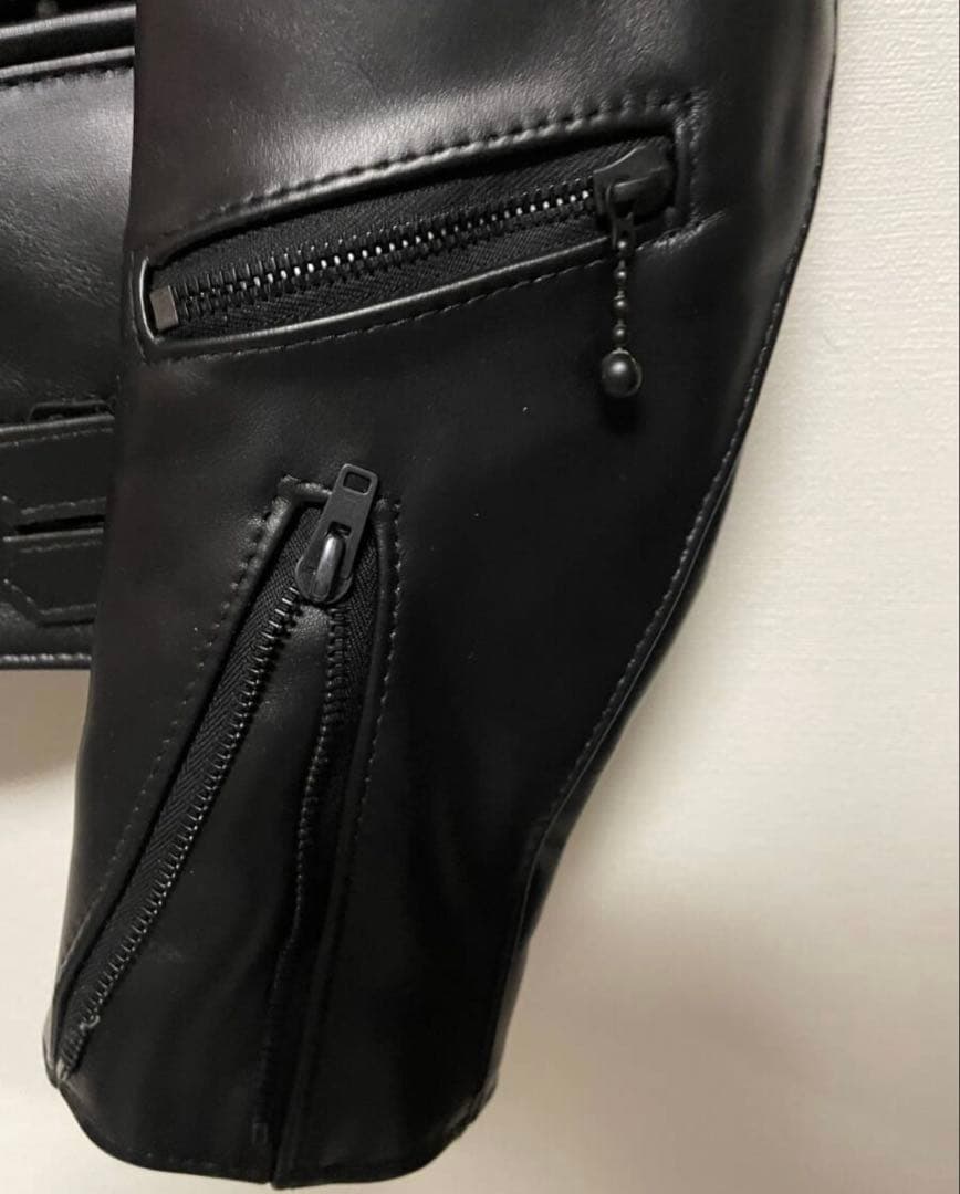 ま*こ様 超希少ルイスレザー x ギャルソン black market限定 - メルカリ