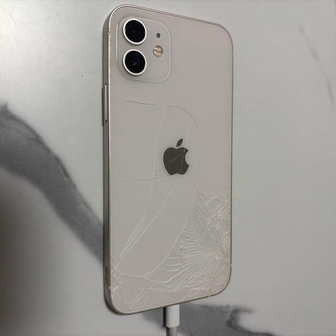 ジャンク品】Apple iPhone 12 ホワイト 本体 - メルカリ
