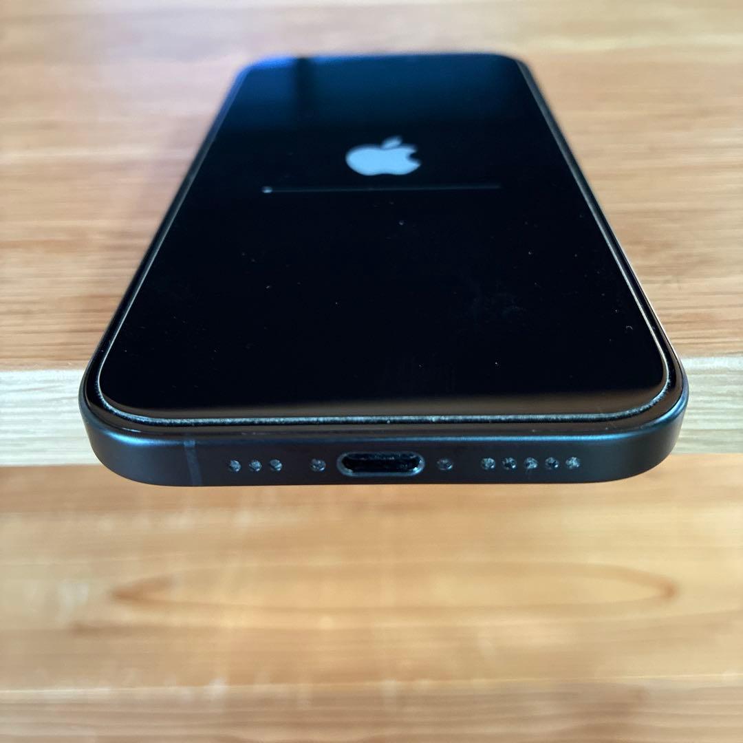 アリフ　iPhone16 128GB ブラック　SIMフリー