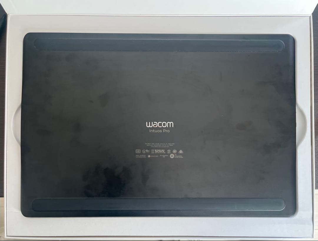 Wacom Cintiq 13HD 13.3型 DTK1301