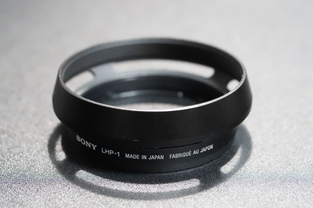 美品】 Sonnar T* 24mm F1.8 ZA ＋ LHP-1