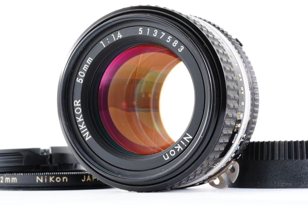 【極美品】ニコン Ai-s Nikkor 50mm F1.4 大口径 583 Amazon.com : Nikon Nikkor 50mm f/1.4 AI-S : Camera Lens : Electronics