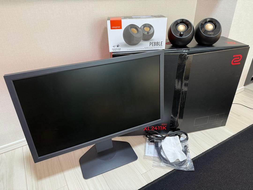 ディスプレイ・モニター本体 BenQ ZOWIE XL2411K + Creative Pebble
