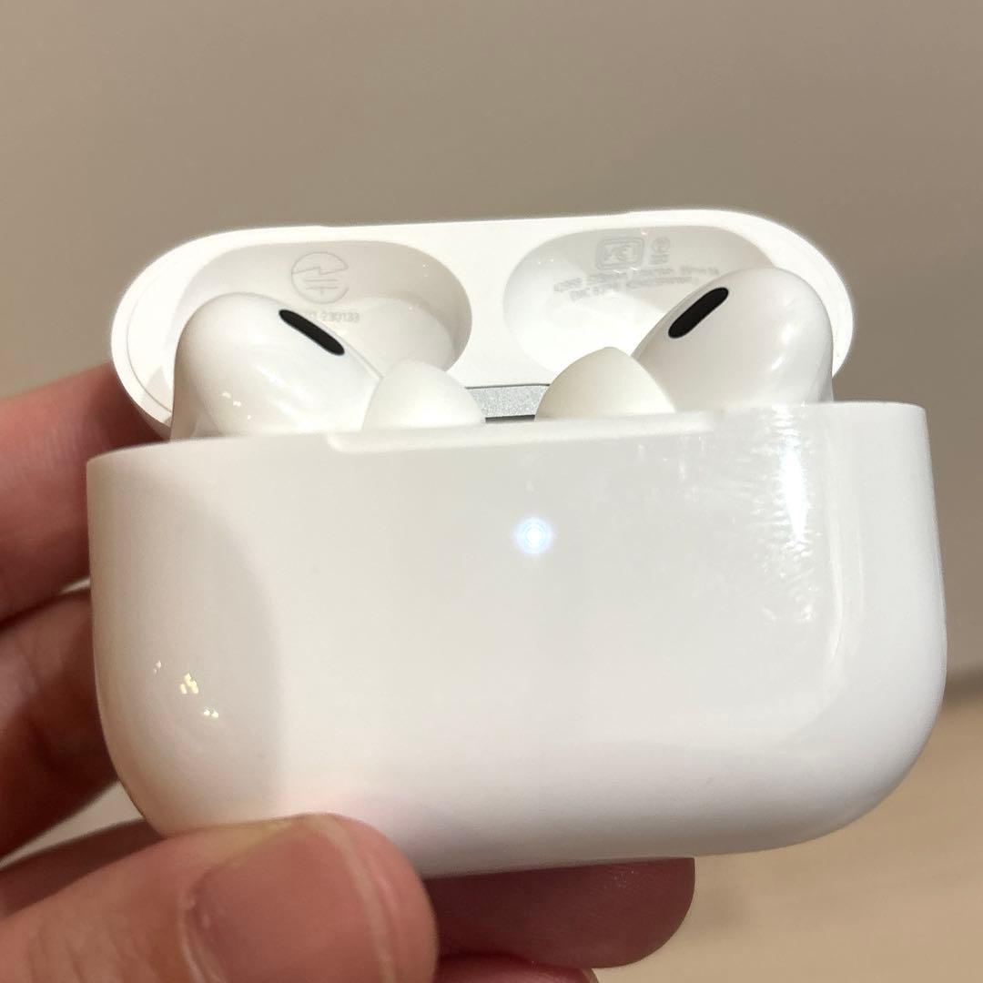 AirPods Pro2 USB-Cタイプ 箱付き 美品 Apple 「訳あり品-外装箱傷あり」新品 AirPods Pro 第2世代 USB-C