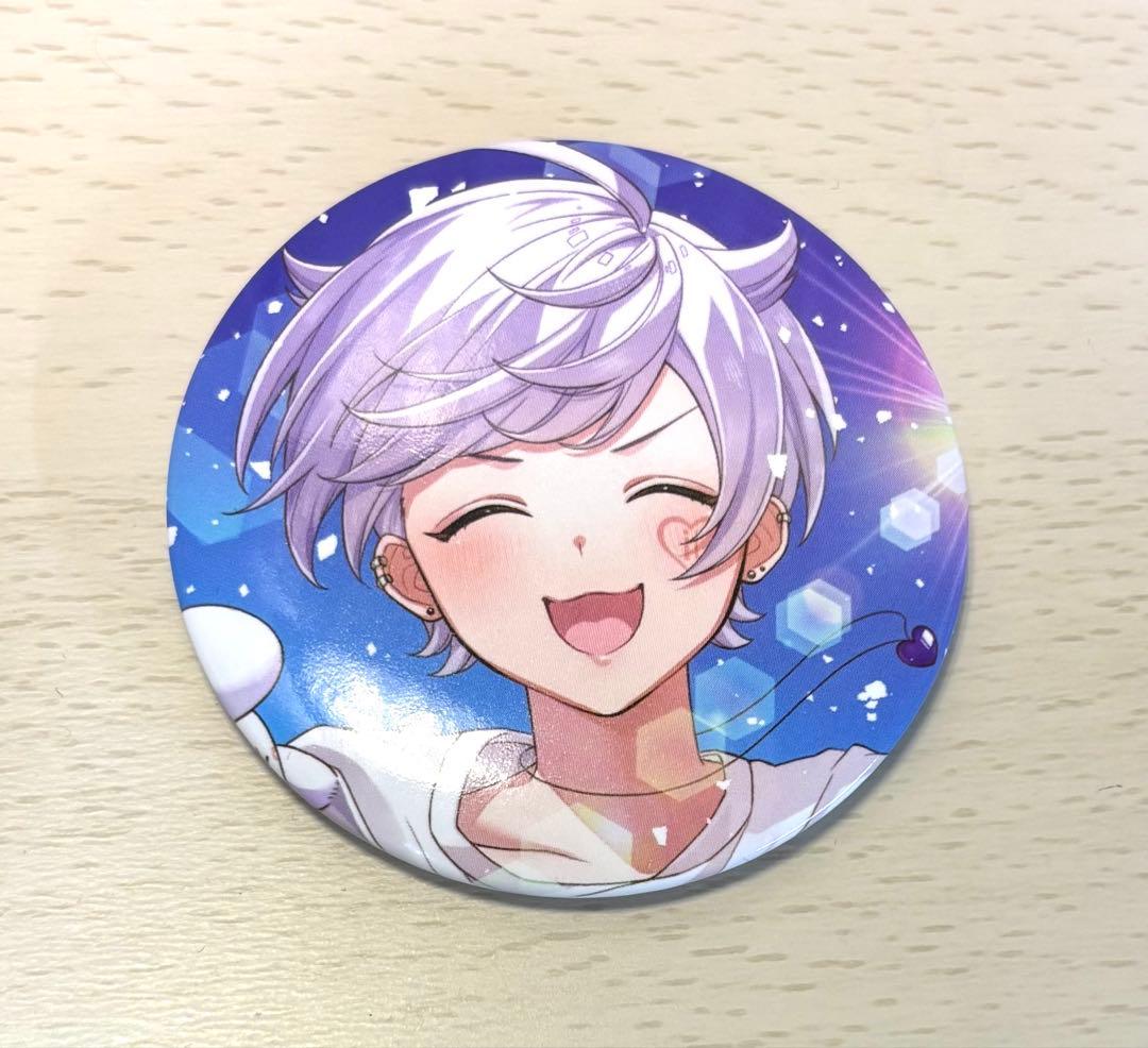 いれいす 初兎 あくろす 缶バッジ - メルカリ