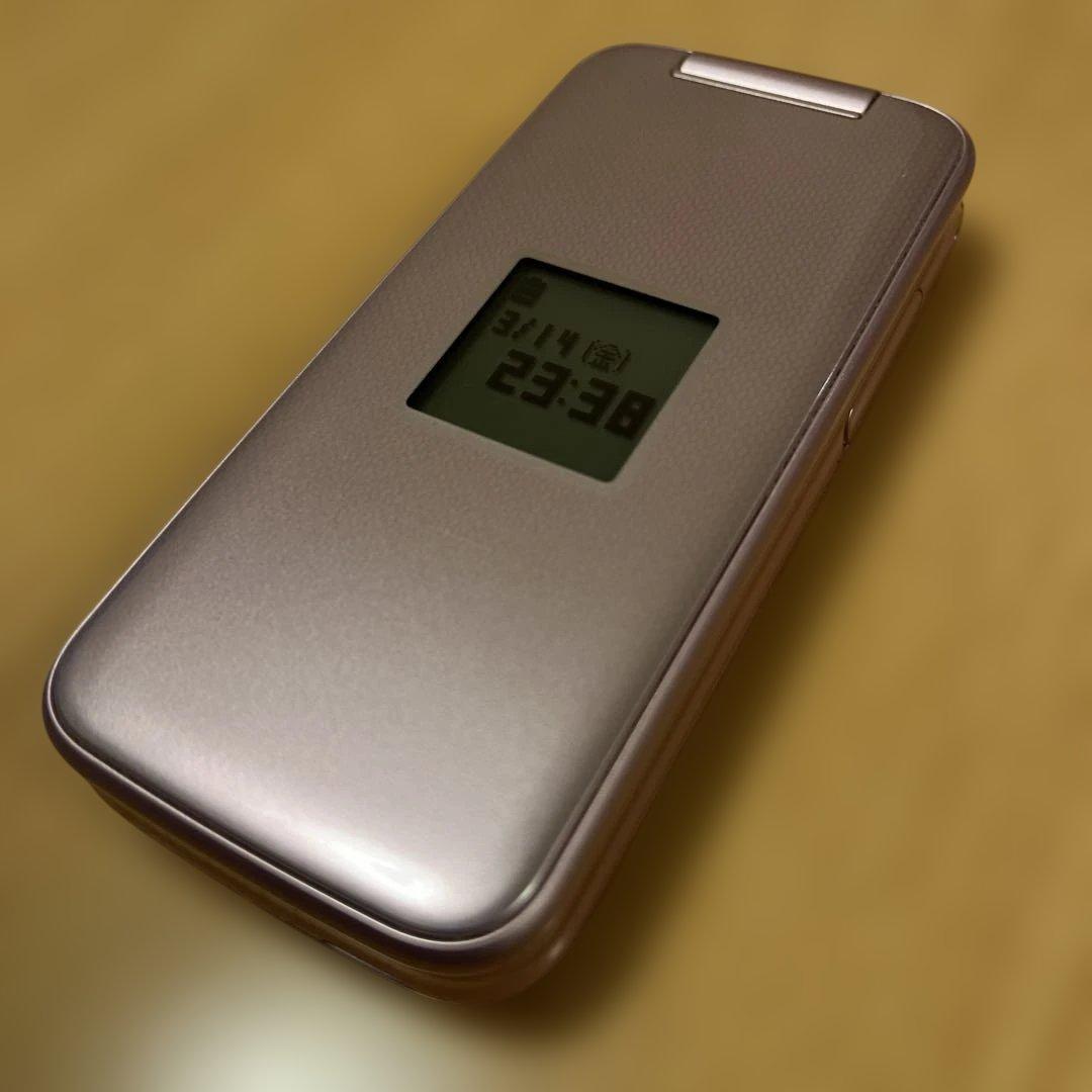 ドコモ　F-01M ガラケー　らくらくホン ピンク　純正卓上ホルダー付き　美品