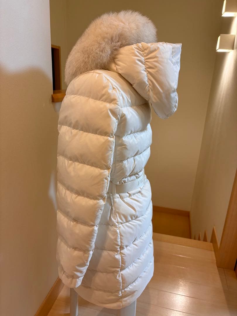 美品！プラダ PRADA ホワイトダウンジャケットフォックスファー ロング