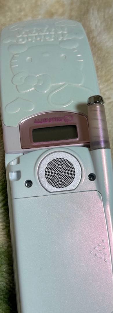 激レア au ハローキティ 2002年 美品 非売品ストラップ付