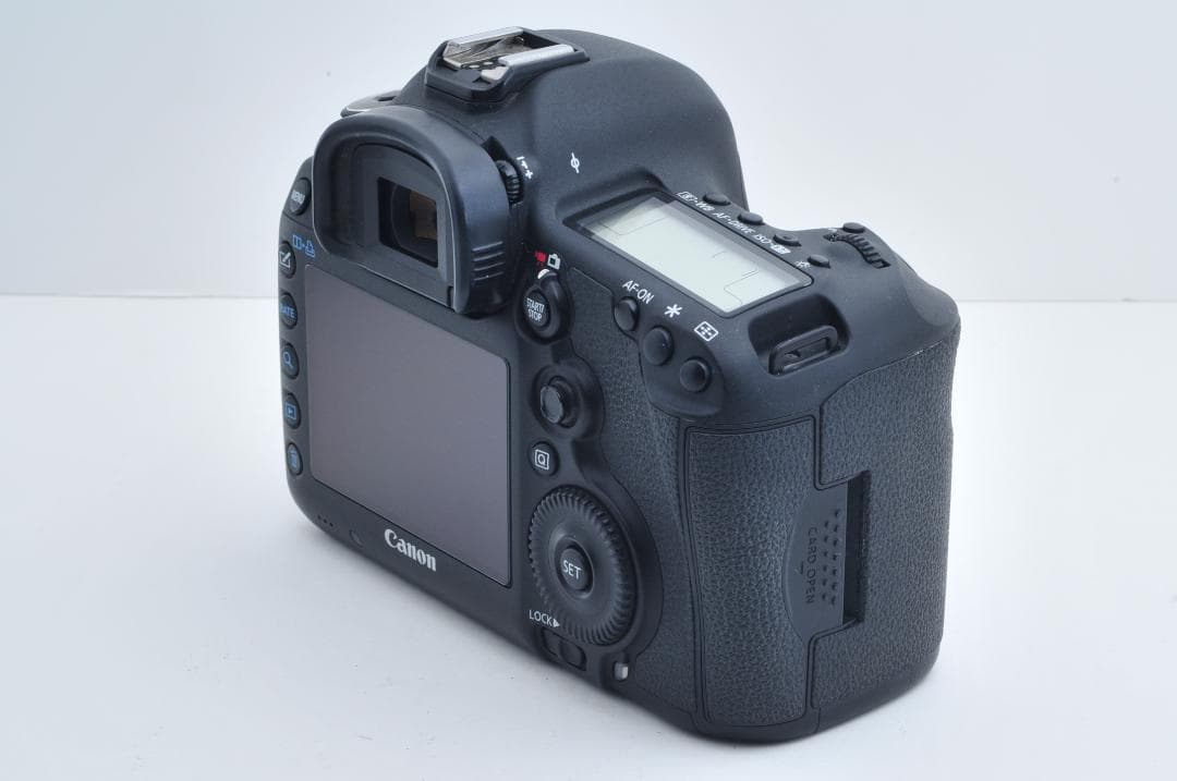 キャノン Canon Canon 5D Mark III ≪6400ショット≫